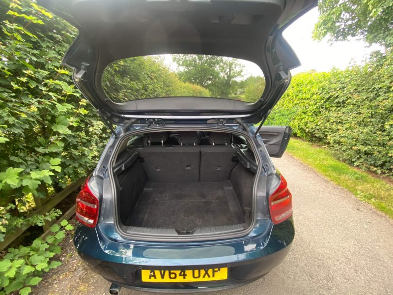 BMW 1 SERIES