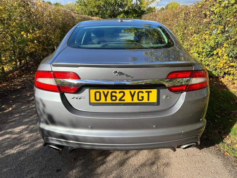 JAGUAR XF