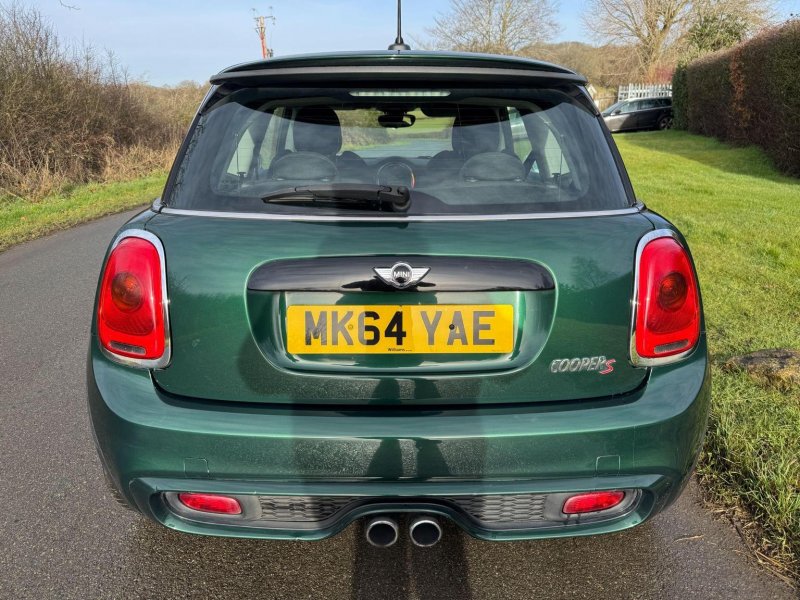 MINI HATCH