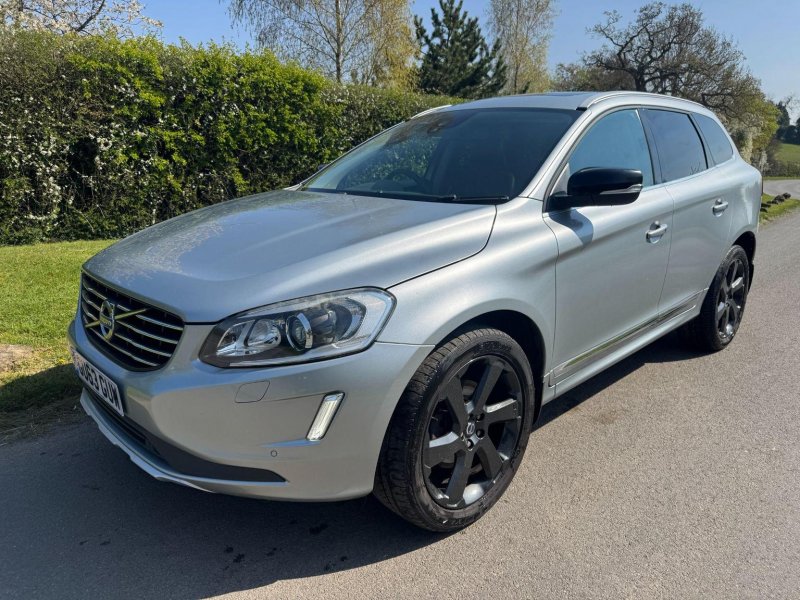 VOLVO XC60 2.4 D5 SE Lux Nav Geartronic AWD Euro 5 5dr