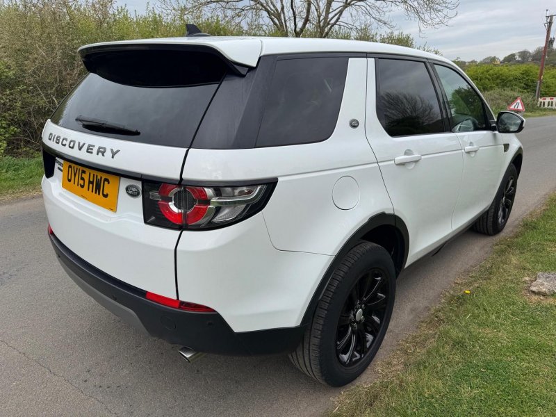 LAND ROVER DISCOVERY SPORT