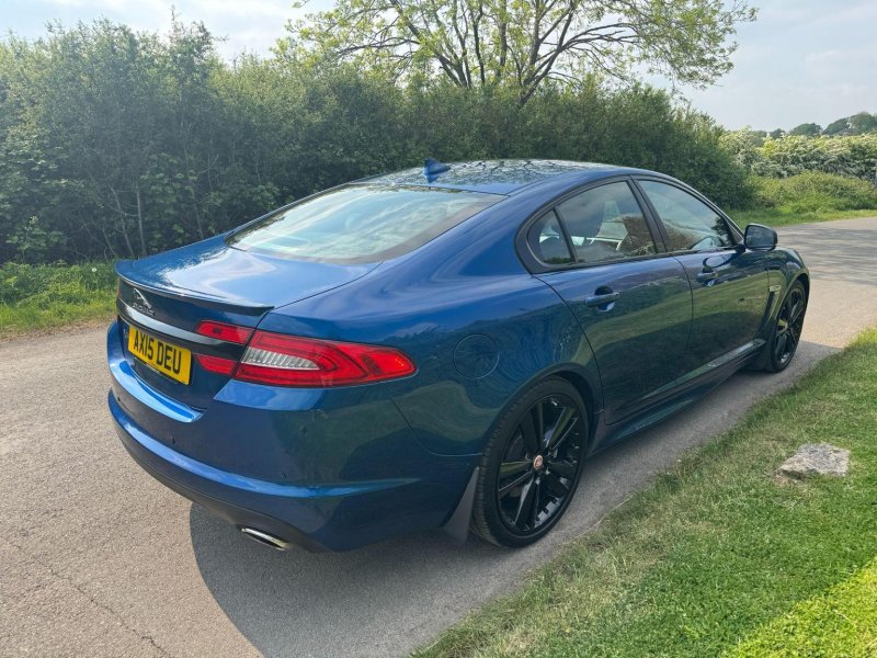 JAGUAR XF