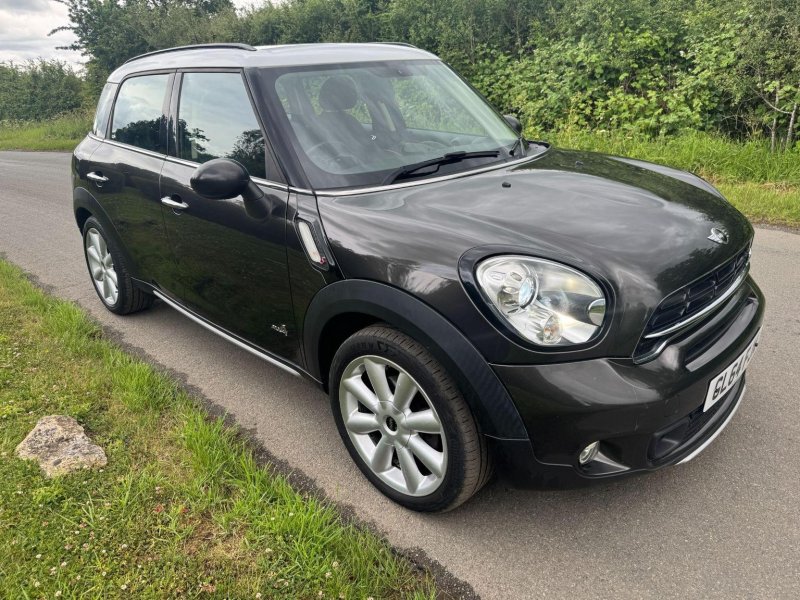 MINI COUNTRYMAN