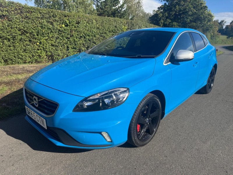 VOLVO V40 2.0 T2 R-Design Euro 6 (s/s) 5dr