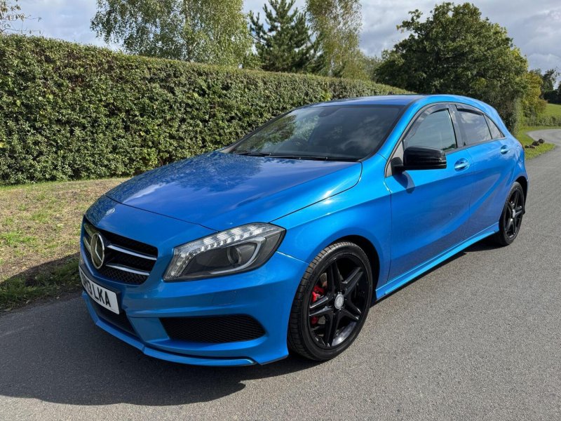 MERCEDES-BENZ A CLASS 1.8 A200 CDI BlueEfficiency AMG Sport Euro 5 (s/s) 5dr